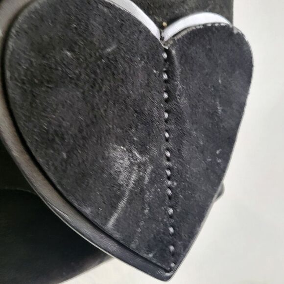 GUCCI Suede Heart Black Shoulder Bag Leather Stitch Side 10 x 9 Rare Unique - Picture 4 of 12